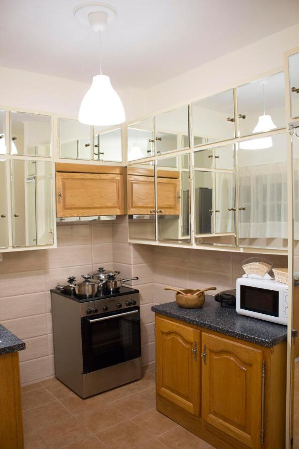 Downtown Across National Archaeological Museum Apartment Athena Bagian luar foto