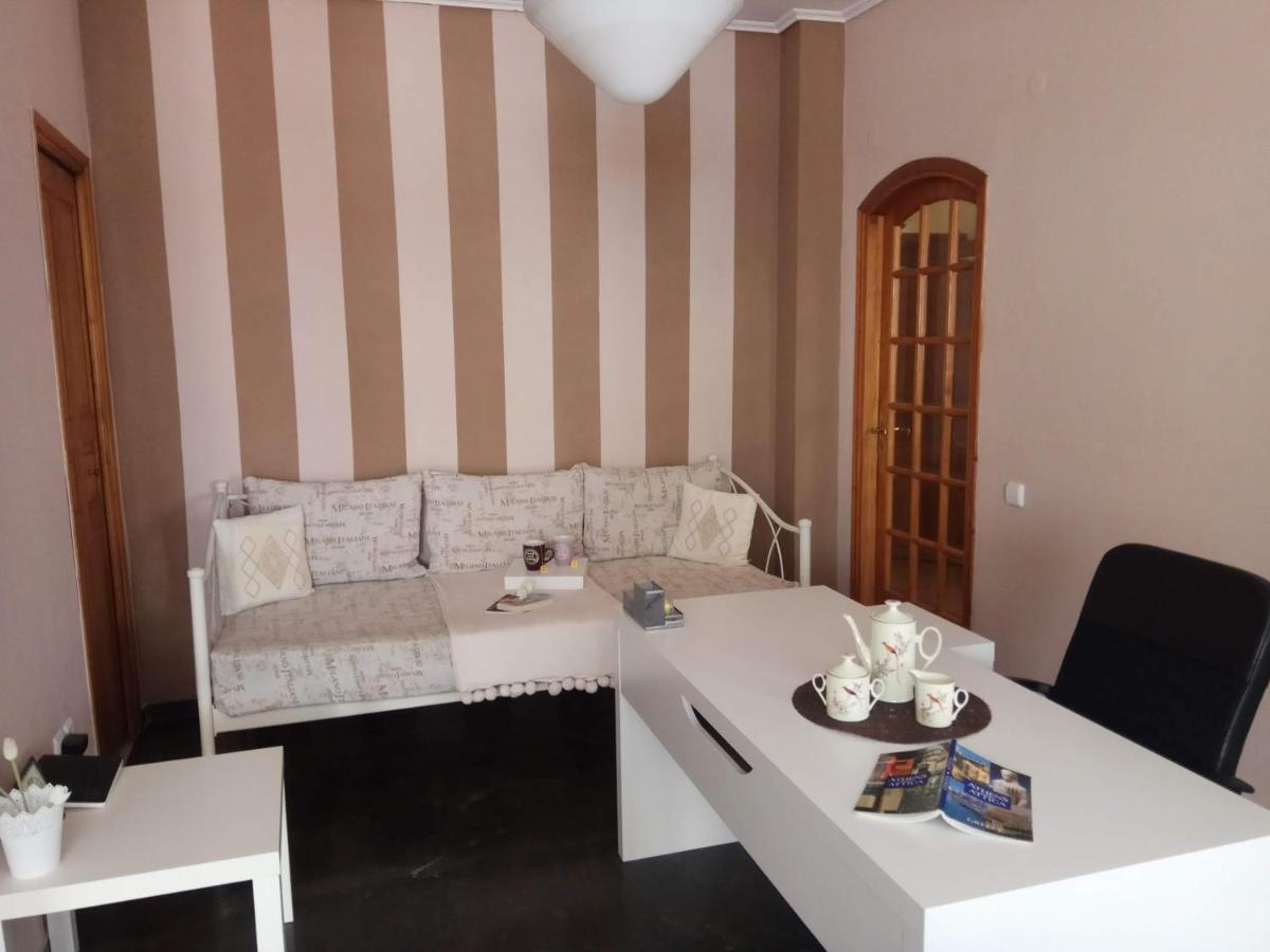 Downtown Across National Archaeological Museum Apartment Athena Bagian luar foto